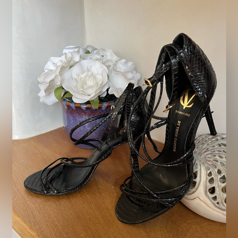 Timeless Elegance: Vince Camuto Strappy Black Heels - Size 8M/38